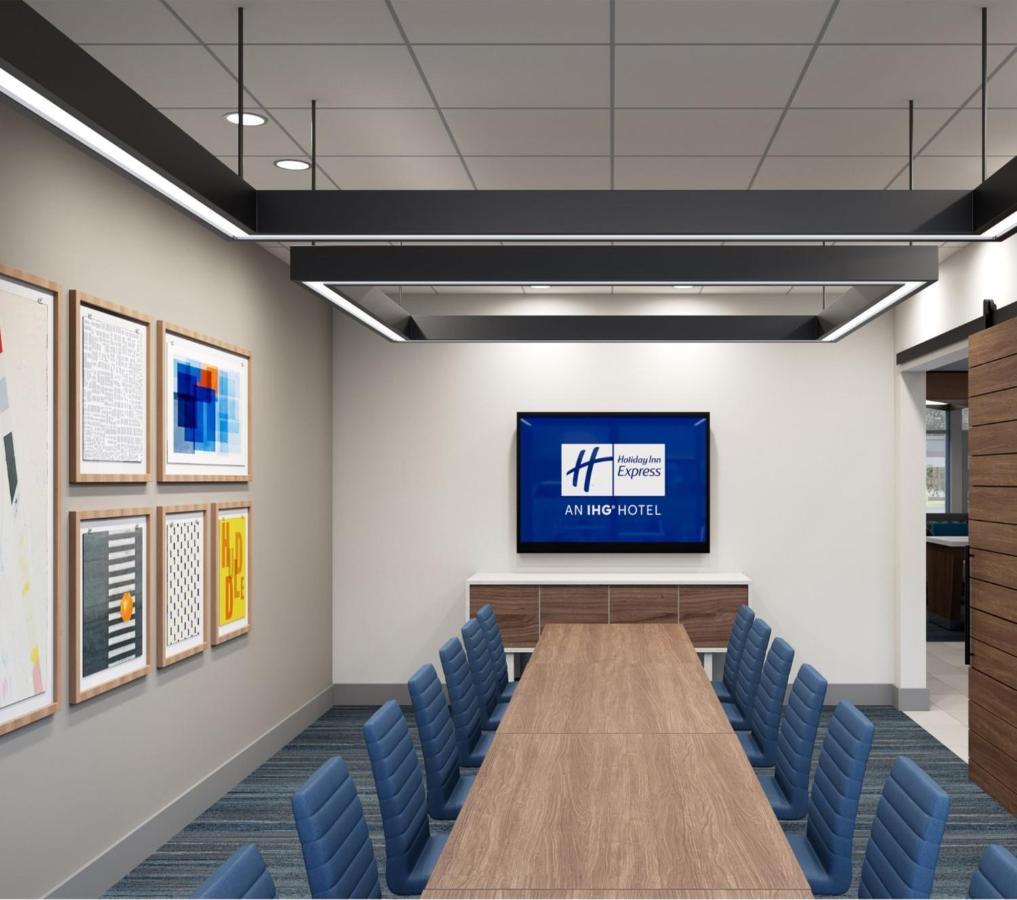 Express & South By Ihg 3*